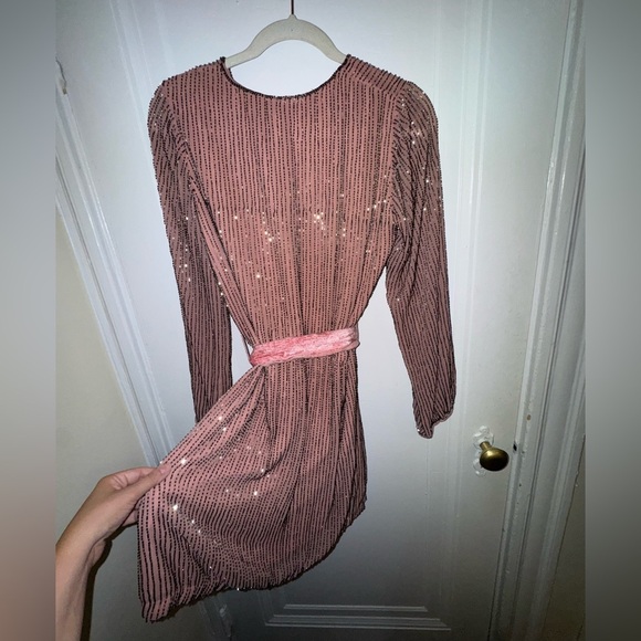 NWOT - Karina Grimaldi Sequin Dress with Balloon Sleeves - Picture 7 of 7